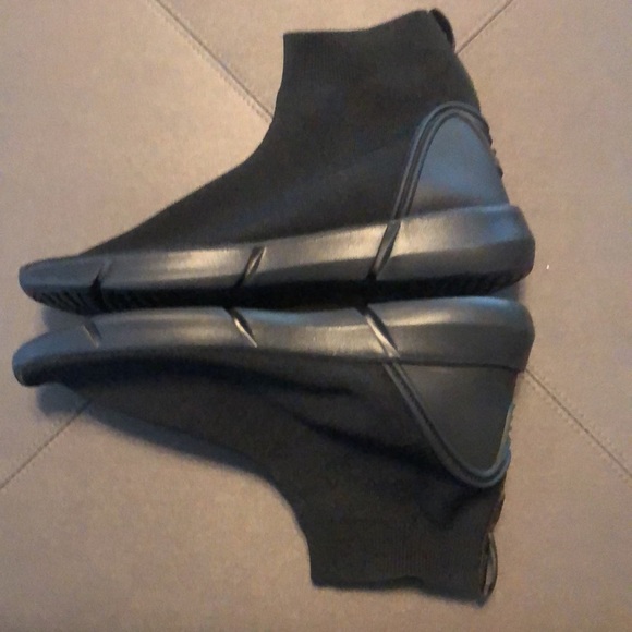 New without tags ASOS stretch boots. Comfortable, stylish, ready to be rocked🌟 - Picture 2 of 5